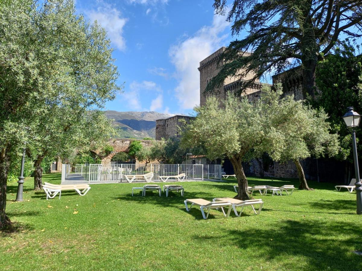 Parador De Jarandilla De La Vera Exterior foto