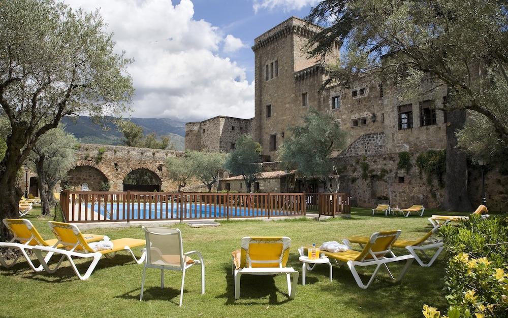 Parador De Jarandilla De La Vera Exterior foto