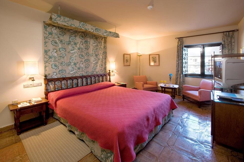 Parador De Jarandilla De La Vera Exterior foto