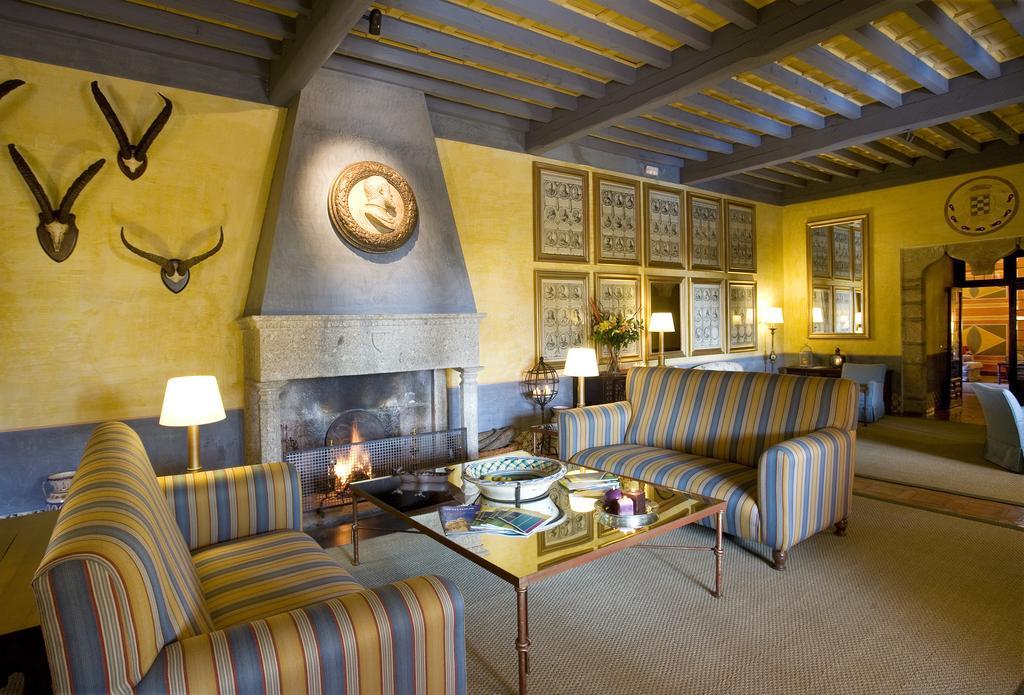 Parador De Jarandilla De La Vera Exterior foto